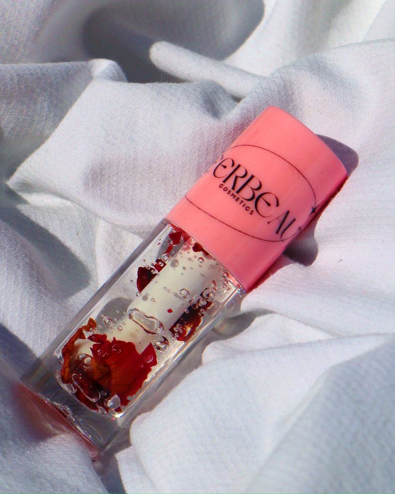 Minimal Rose, high shine gloss, in a pink-capped MEERBEAUT wand tube