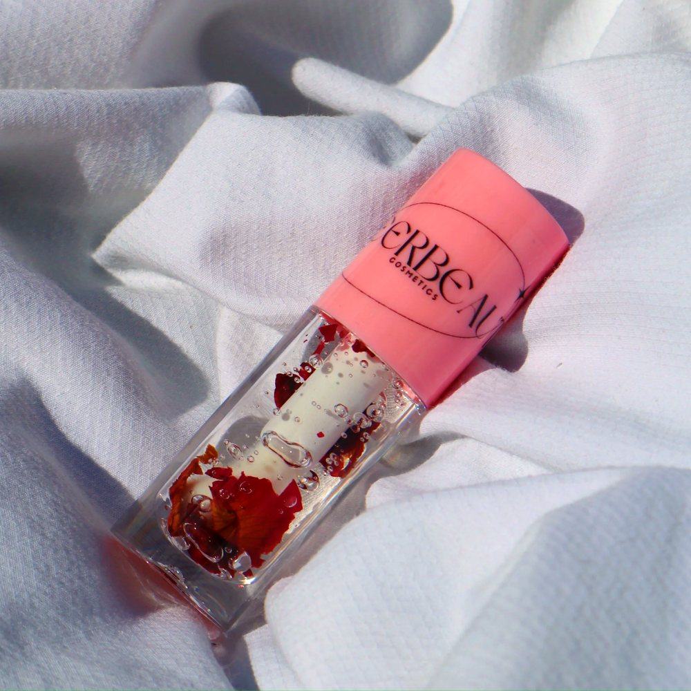 Minimal Rose, high shine gloss, in a pink-capped MEERBEAUT wand tube